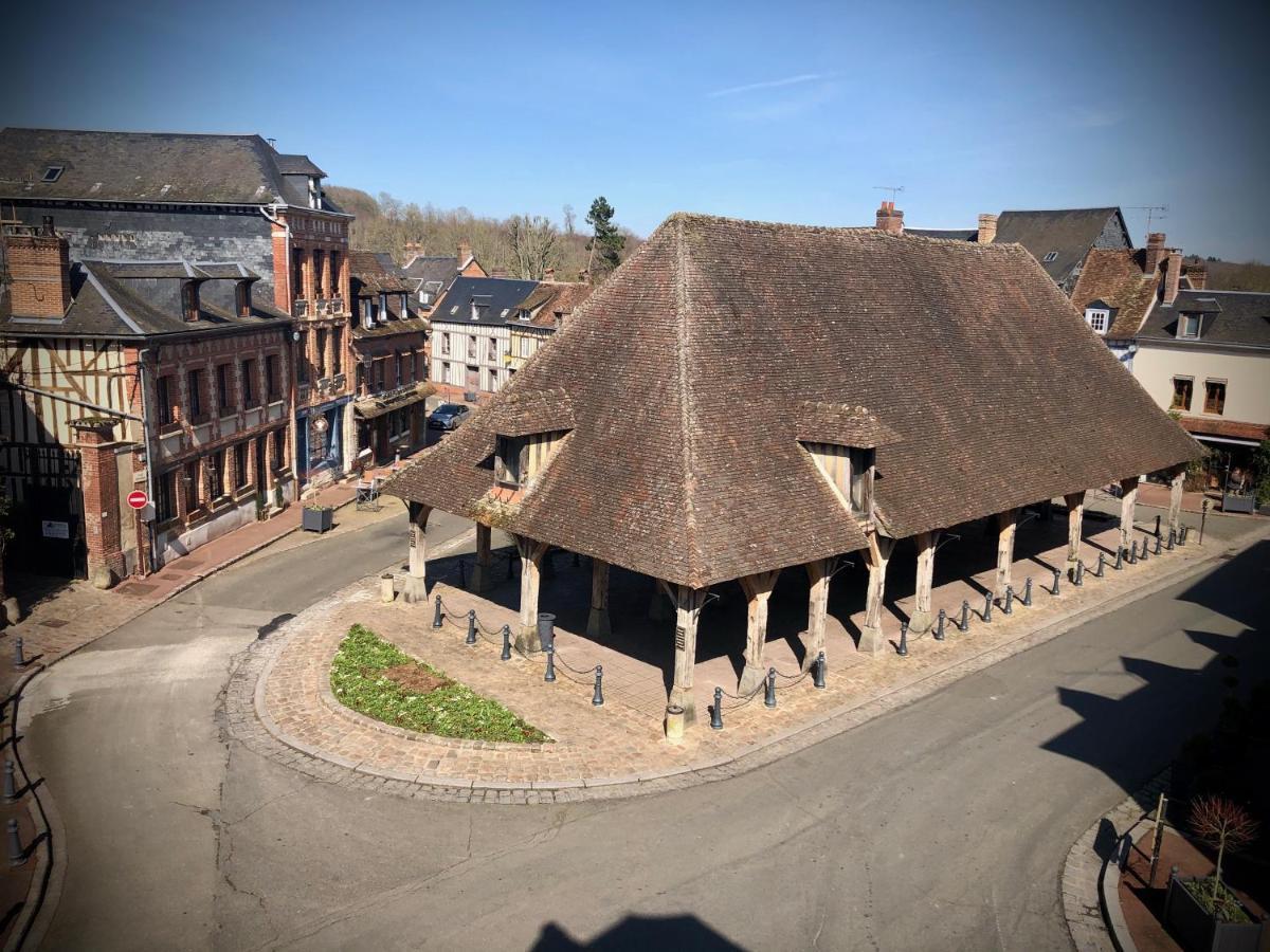 Gite Hotel De Maitre Centre Village La Chapelle Lyons-la-Foret Exterior photo